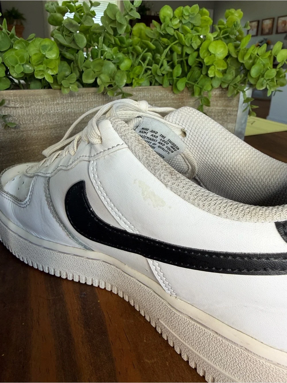 Nike Kids White Sneakers with Black Swoosh 6.5Y